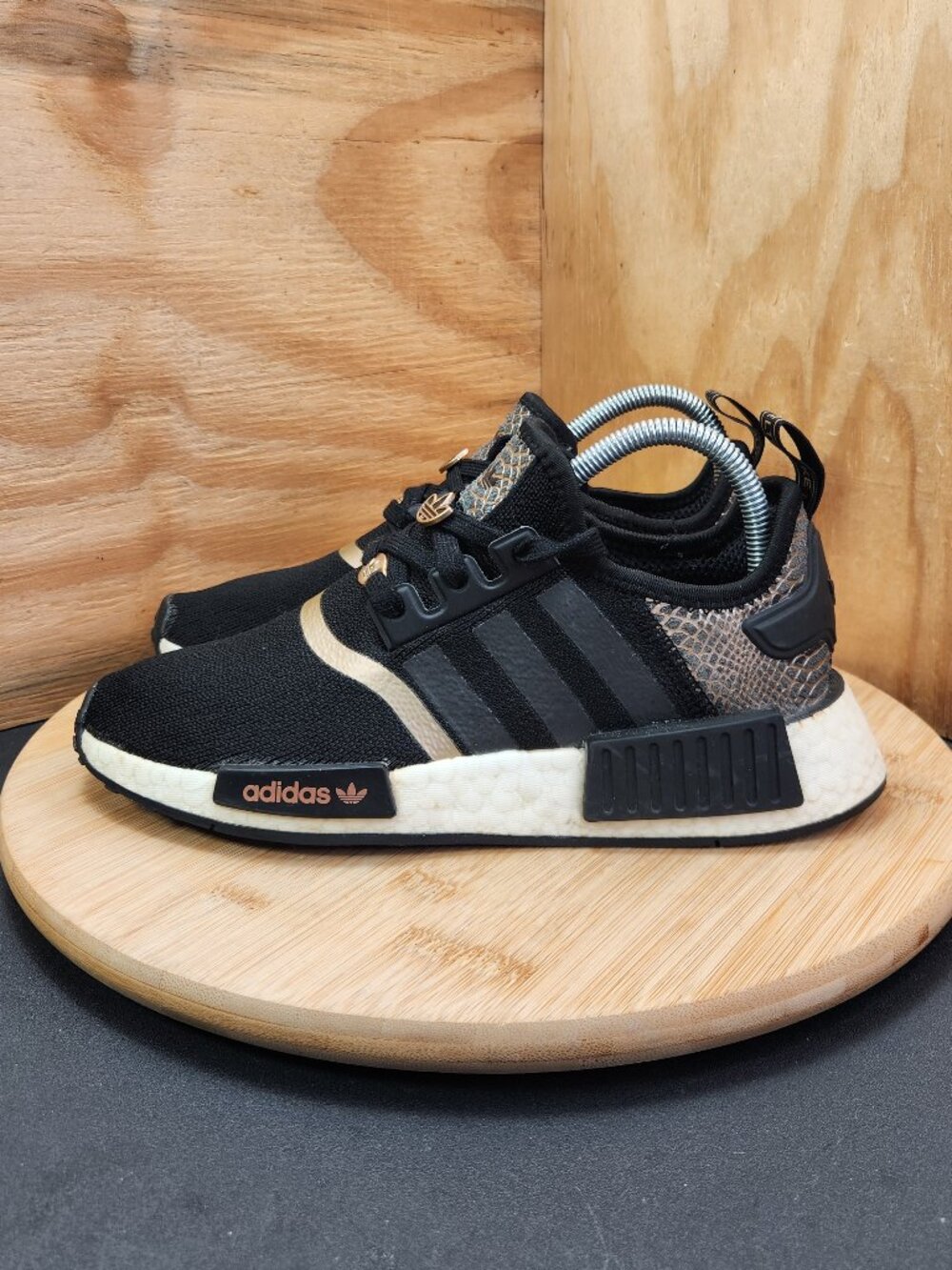 Adidas NMD R1 Womens Black Sneakers Size 7 - Picture 5 of 10